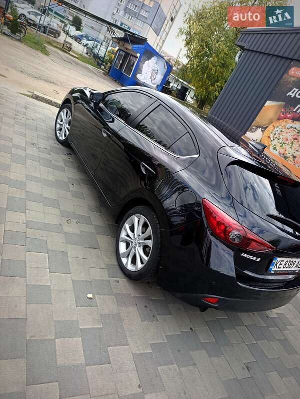 Хэтчбек Mazda 3 2015 в Павлограде
