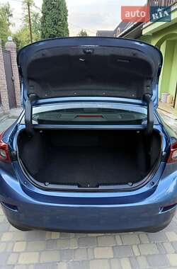 Седан Mazda 3 2018 в 