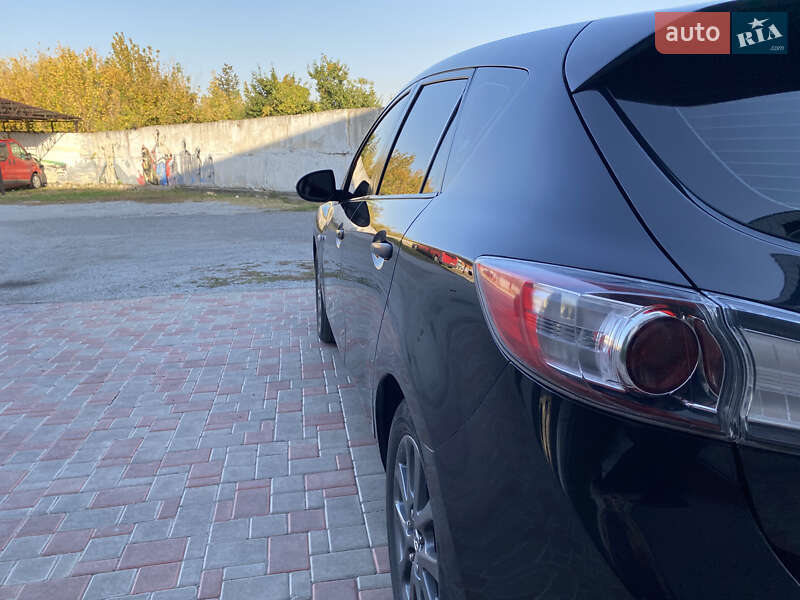Хэтчбек Mazda 3 2009 в Краснопавловке
