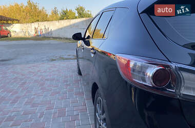 Хэтчбек Mazda 3 2009 в 