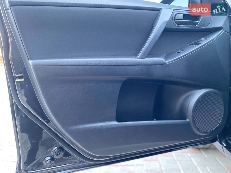 Хэтчбек Mazda 3 2009 в Краснопавловке