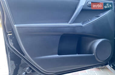 Хэтчбек Mazda 3 2009 в 