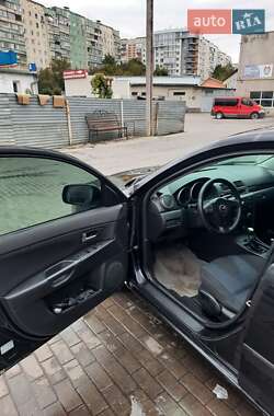 Седан Mazda 3 2004 в  фото 19 Седан Mazda 3 2004 в