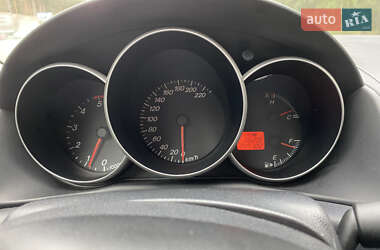 Хэтчбек Mazda 3 2005 в 