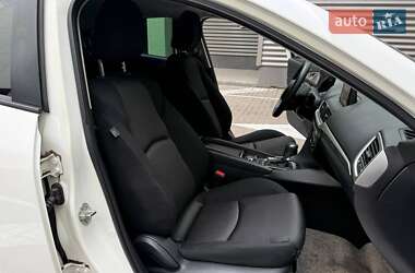 Седан Mazda 3 2017 в 