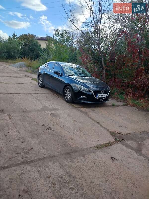 Седан Mazda 3 2013 в Кривом Роге