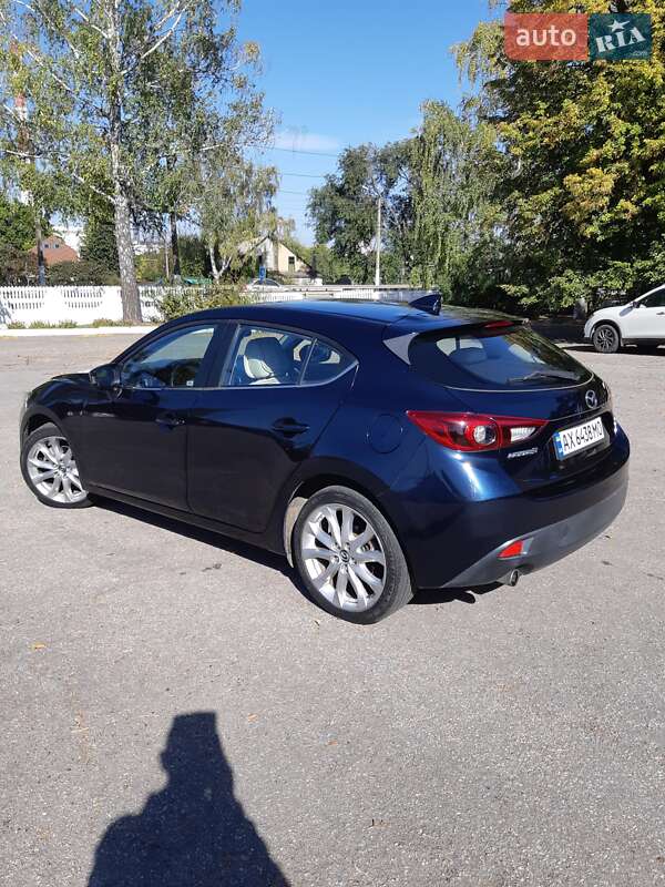 Хэтчбек Mazda 3 2015 в Харькове