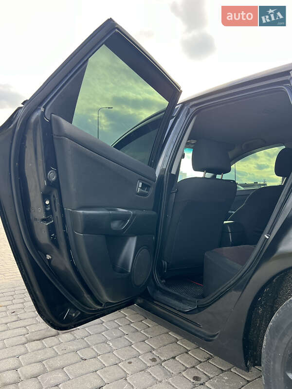 Хетчбек Mazda 3 2004 в Львові