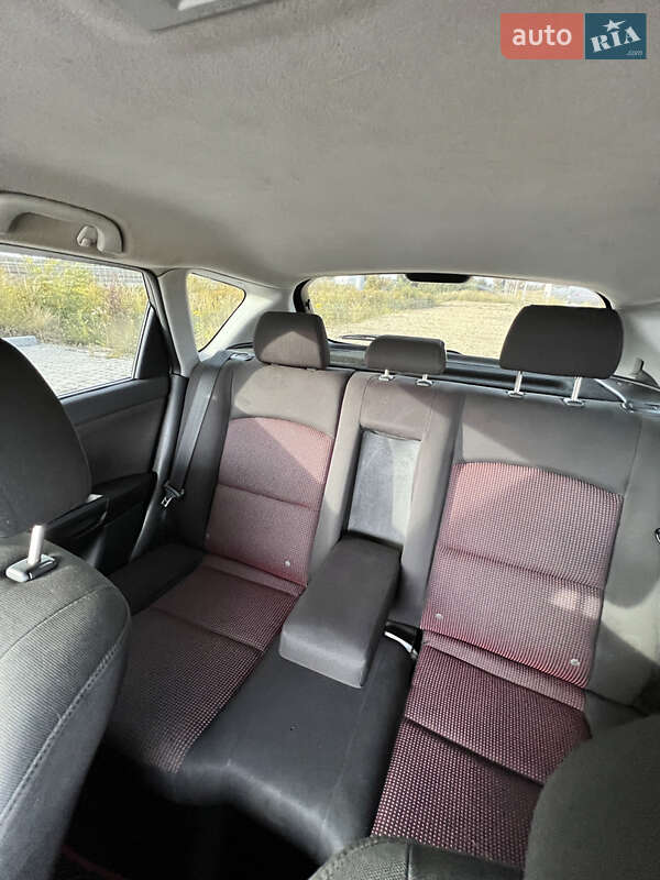 Хетчбек Mazda 3 2004 в Львові