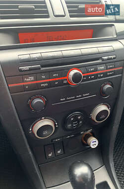Хэтчбек Mazda 3 2005 в 