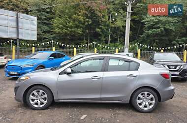 Седан Mazda 3 2011 в 