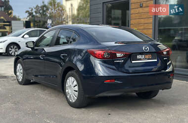 Седан Mazda 3 2014 в 