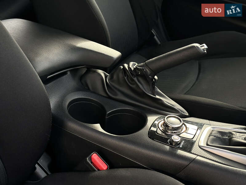 Седан Mazda 3 2014 в Шептицькому