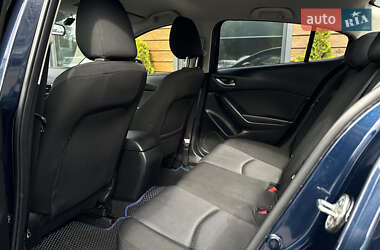 Седан Mazda 3 2014 в 