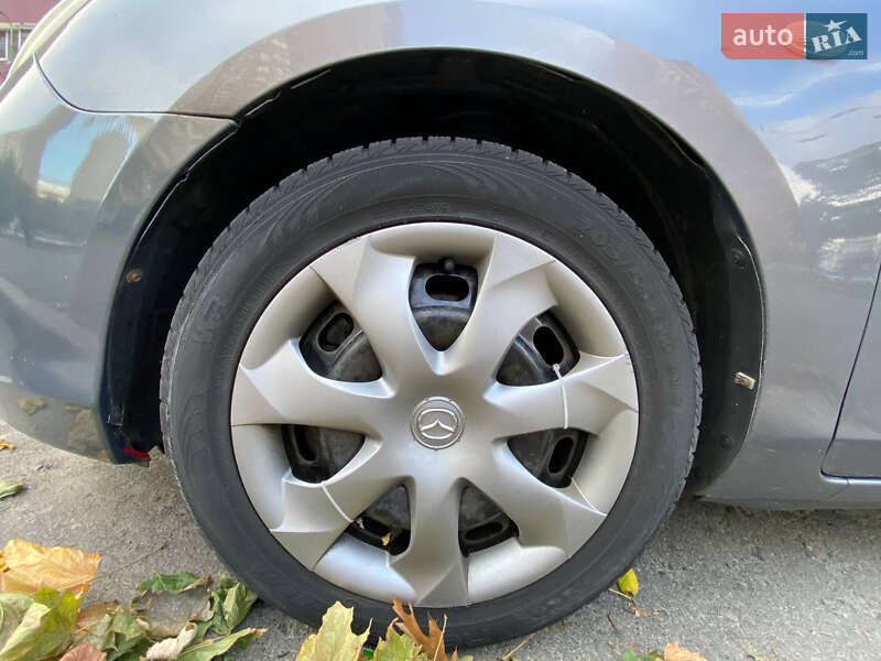 Хэтчбек Mazda 3 2007 в Радомышле