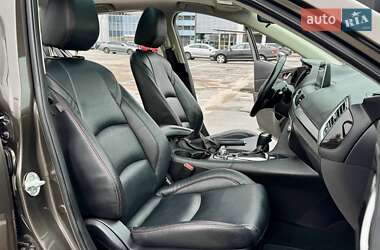 Седан Mazda 3 2015 в 