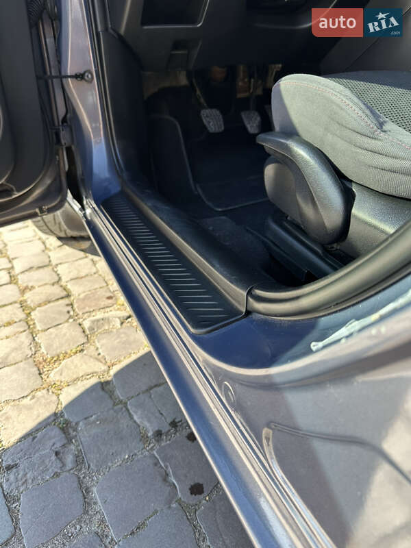 Седан Mazda 3 2008 в Каменец-Подольском