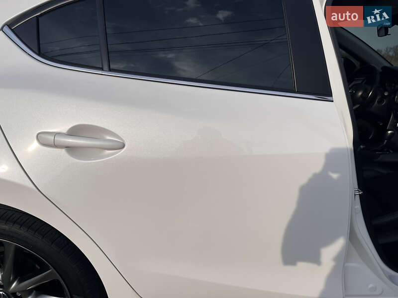 Седан Mazda 3 2017 в Днепре