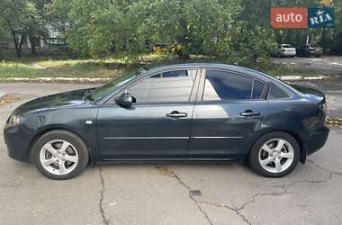 Седан Mazda 3 2005 в 
