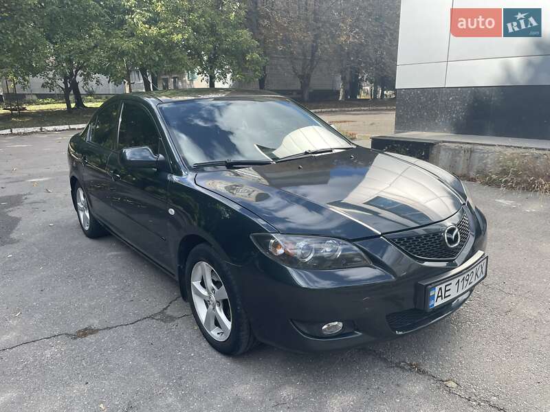 Седан Mazda 3 2005 в Днепре