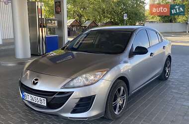 Седан Mazda 3 2010 в 