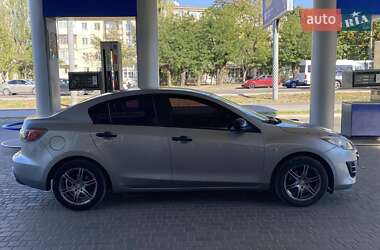 Седан Mazda 3 2010 в 