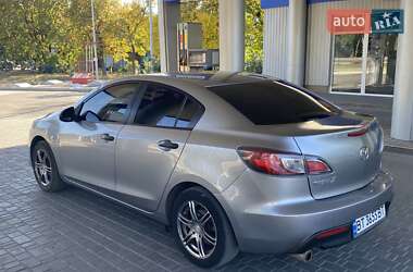 Седан Mazda 3 2010 в 