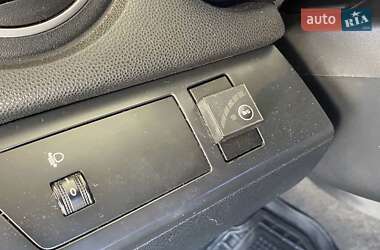 Седан Mazda 3 2010 в 