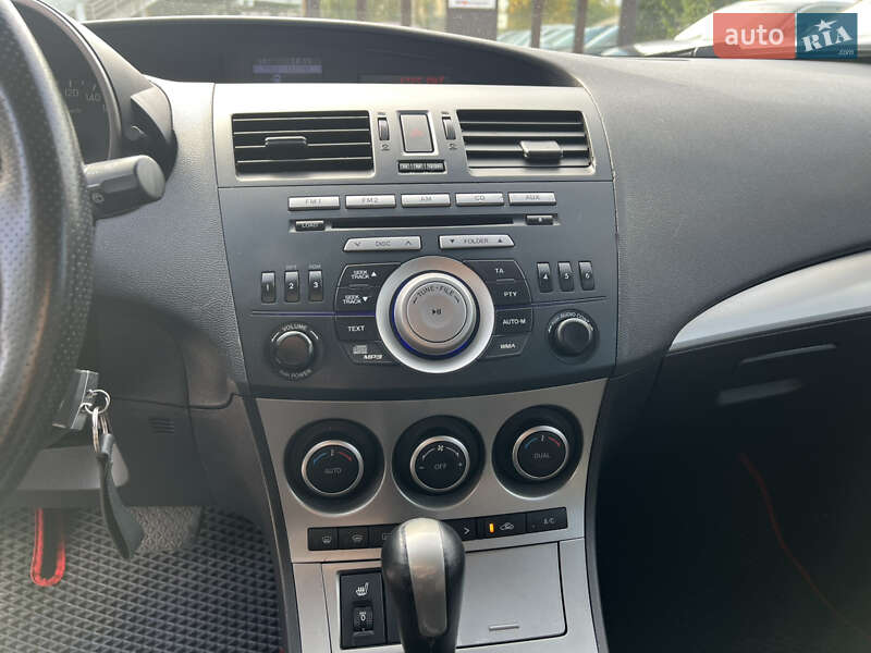 Хэтчбек Mazda 3 2010 в Полтаве