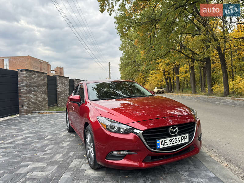 Седан Mazda 3 2018 в Харькове
