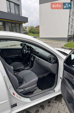 Хетчбек Mazda 3 2007 в  фото 13 Хетчбек Mazda 3 2007 в
