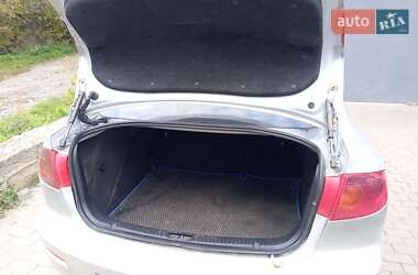 Седан Mazda 3 2004 в 