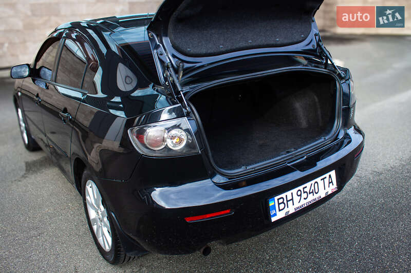 Седан Mazda 3 2008 в Киеве