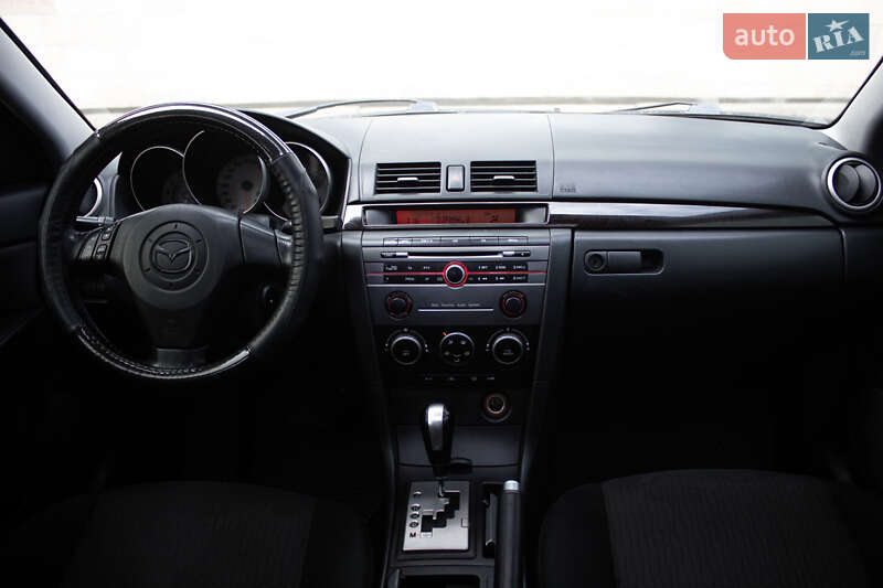 Седан Mazda 3 2008 в Киеве