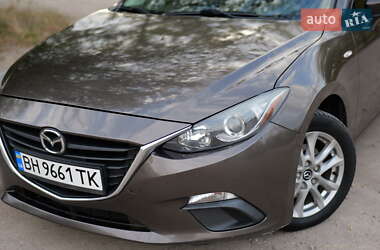 Седан Mazda 3 2015 в 