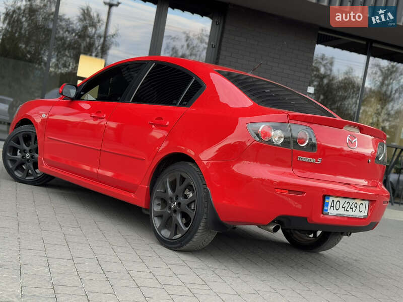 Седан Mazda 3 2007 в Ужгороде