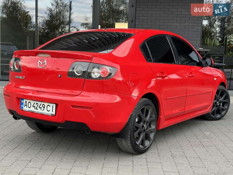 Седан Mazda 3 2007 в Ужгороде