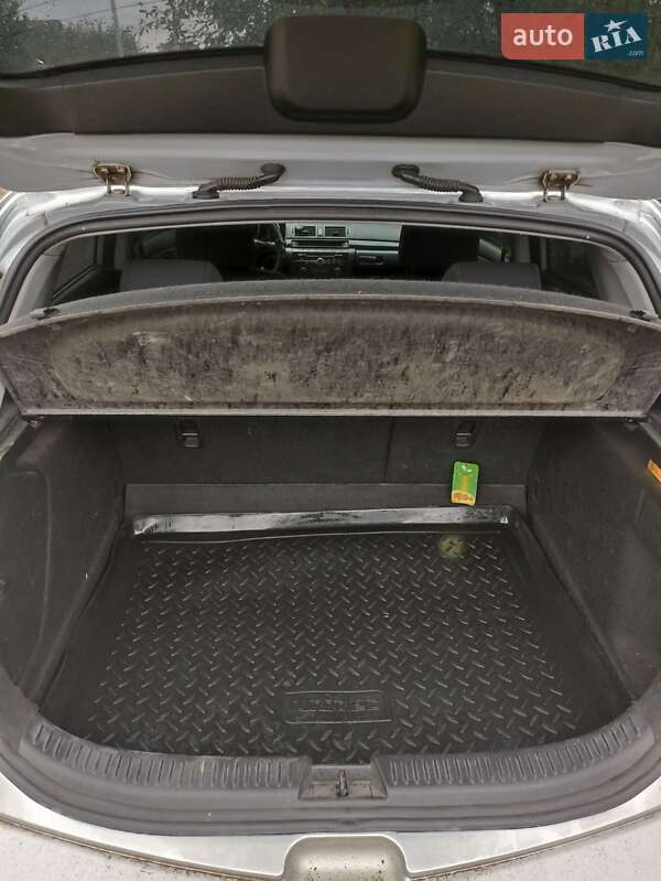 Хэтчбек Mazda 3 2005 в Шполе
