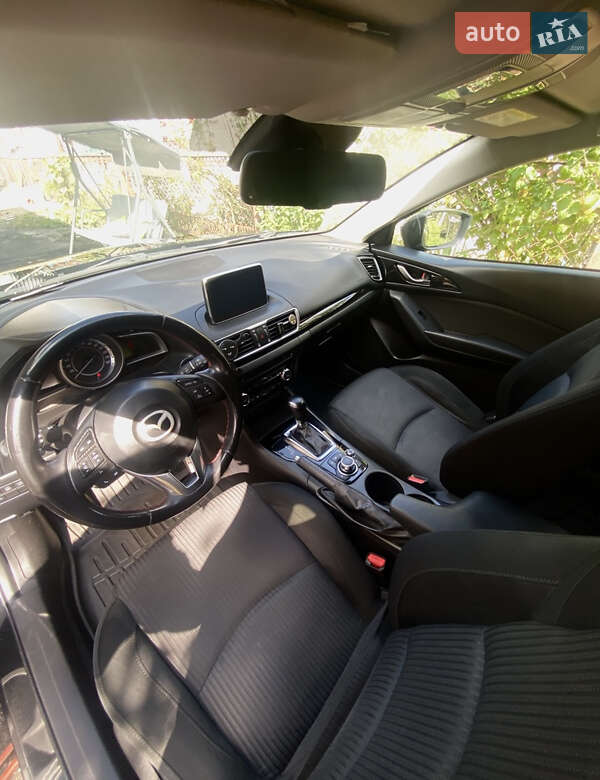 Хетчбек Mazda 3 2016 в Дубні