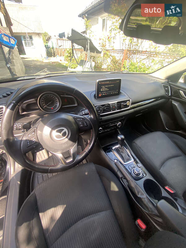 Хетчбек Mazda 3 2016 в Дубні