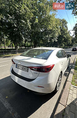 Mazda 3 2018