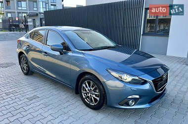 Седан Mazda 3 2015 в 