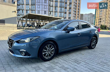Седан Mazda 3 2015 в 