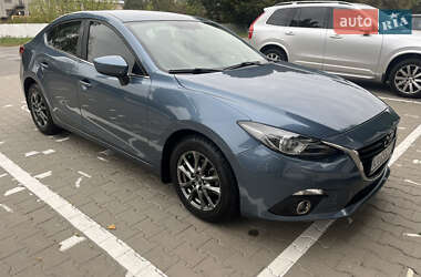 Седан Mazda 3 2015 в 