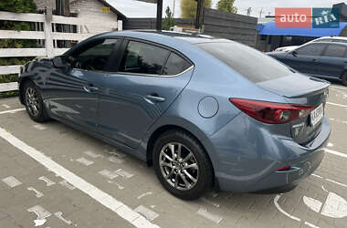 Седан Mazda 3 2015 в 
