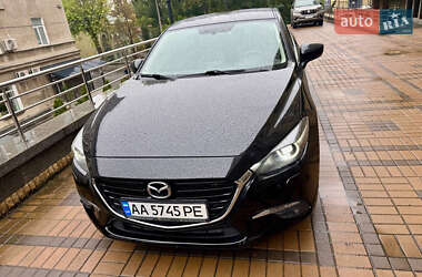 Седан Mazda 3 2016 в 