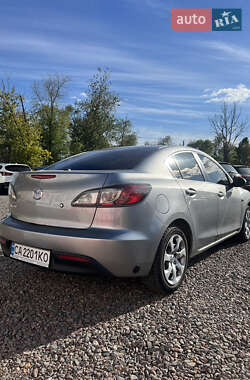 Седан Mazda 3 2009 в 