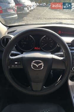 Седан Mazda 3 2009 в 