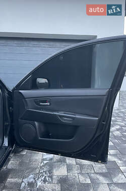 Седан Mazda 3 2006 в 