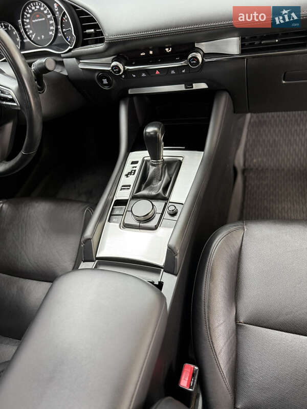 Седан Mazda 3 2019 в Киеве фото 20 Седан Mazda 3 2019 в Киеве